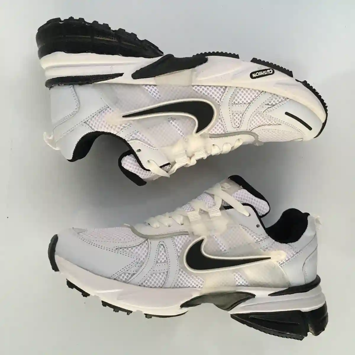 کتونی NIKE V2K سفید مشکی
